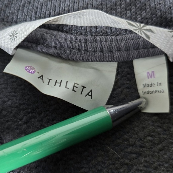 Women's Athleta Full Zip Trail Winds Hiking Jacket Size Medium - Picture 3 of 8